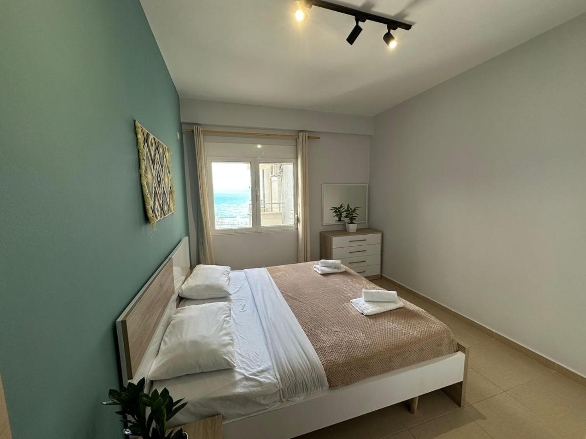 Trea Accomodations - On Private Beach With Sunbed & Umbrella Vlorë エクステリア 写真