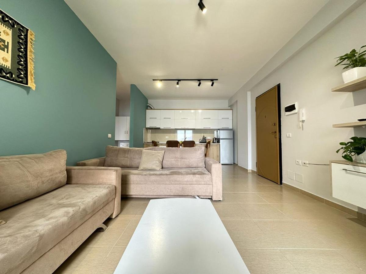 Trea Accomodations - On Private Beach With Sunbed & Umbrella Vlorë エクステリア 写真