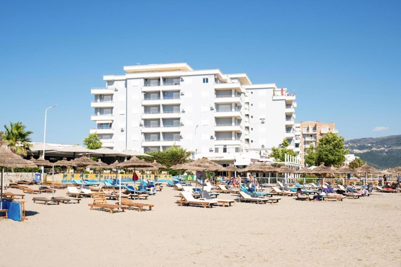 Trea Accomodations - On Private Beach With Sunbed & Umbrella Vlorë エクステリア 写真